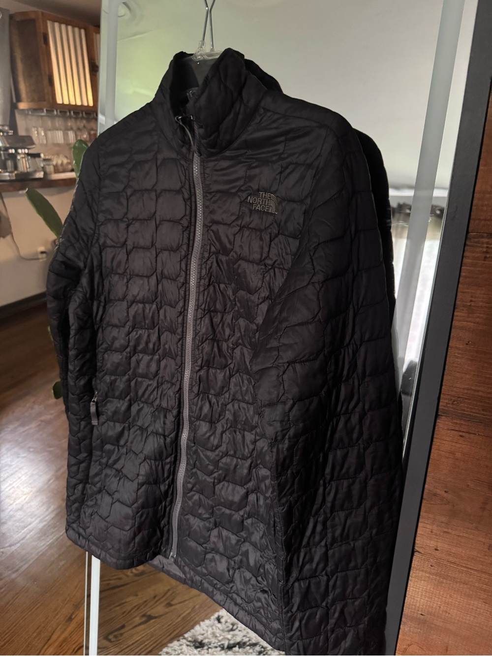 The North Face boys xl Black Quilted Puffer Jacket - Picture 4 of 11